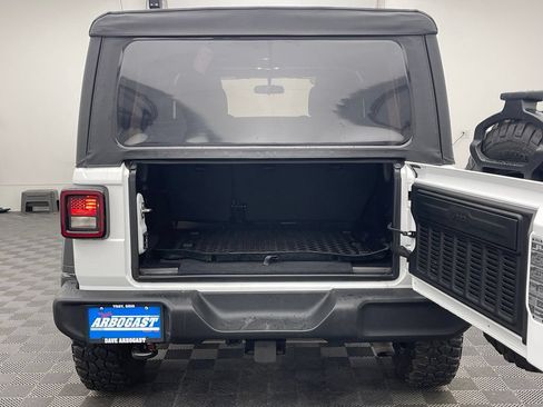 Used 2021 Jeep Wrangler Unlimited Sport AWD/4WD image 8