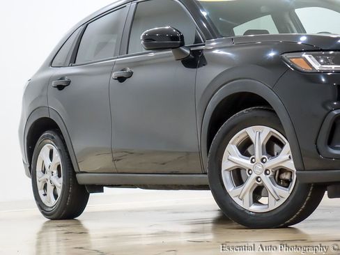 Used 2023 Honda HR-V LX image 4