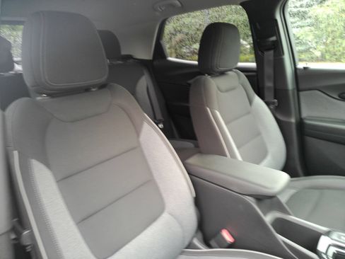 Certified 2023 Chevrolet TrailBlazer LT w/ Convenience Package AWD/4WD image 18