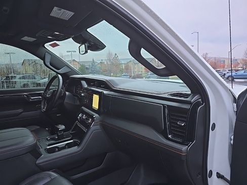Used 2025 GMC Sierra 1500 AT4 w/ AT4 Premium Package image 7