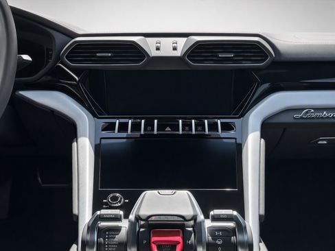 Used 2021 Lamborghini Urus AWD/4WD image 19
