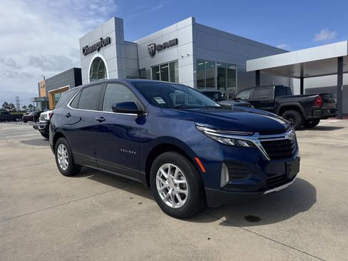 Used 2022 Chevrolet Equinox LT AWD/4WD image 1