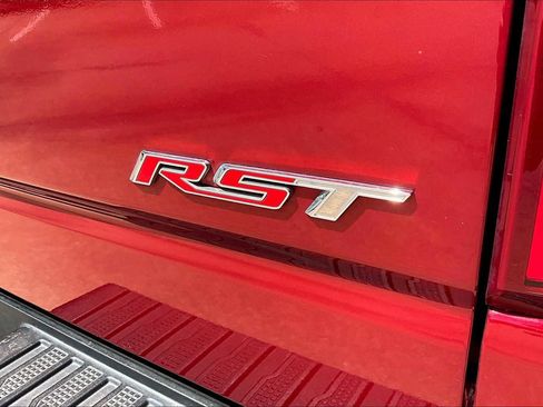 Used 2022 Chevrolet Silverado 1500 RST image 10