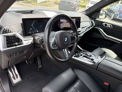 Used 2024 BMW X7 M60i AWD/4WD image 12
