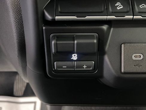 Used 2022 Chevrolet Silverado 2500 LT w/ Z71 Off-Road Package image 30