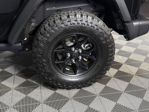 Certified 2025 Jeep Wrangler Unlimited Sport AWD/4WD image 11