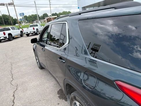 Used 2019 Chevrolet Traverse LT w/ LT Premium Package AWD/4WD image 35