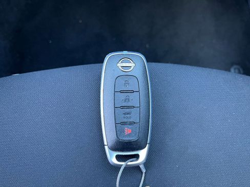 Used 2025 Nissan Sentra SV image 21