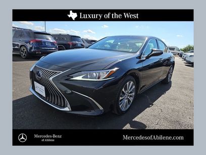 Used 2021 Lexus ES 300h w/ Premium Package