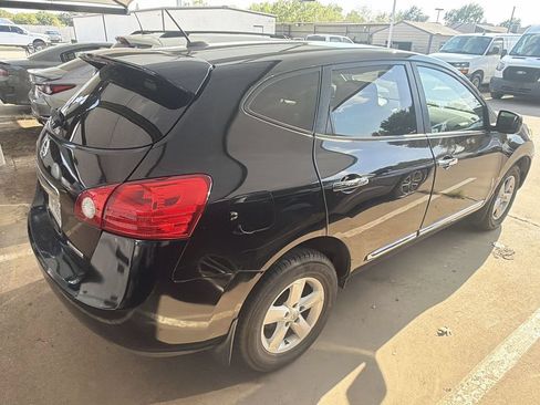 Used 2013 Nissan Rogue S w/ Special Edition Pkg FWD image 3
