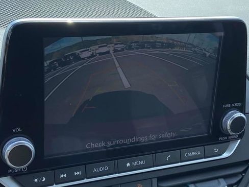 Used 2024 Nissan Altima 2.5 SV image 23