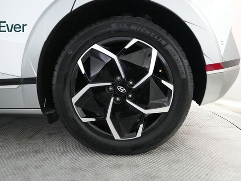 Used 2024 Hyundai Ioniq 5 Limited RWD image 9