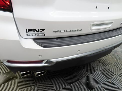 Used 2025 GMC Yukon Denali image 47