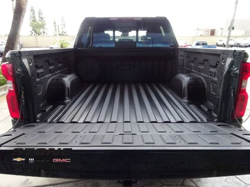 New 2026 Chevrolet Silverado 1500 ZR2 image 8