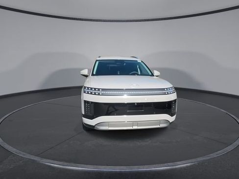 New 2026 Hyundai Ioniq 9 SEL image 3