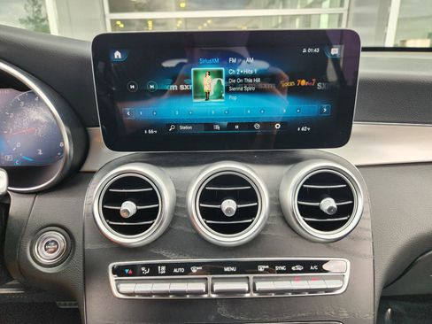 Certified 2021 Mercedes-Benz GLC 300 image 17