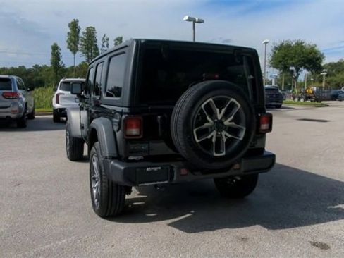 Used 2025 Jeep Wrangler Sport S w/ Convenience Group image 21