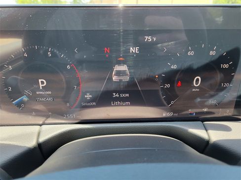 New 2025 Nissan Armada SL w/ Captain's Chari Seat Package image 6