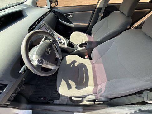 Used 2014 Toyota Prius Three FWD image 18