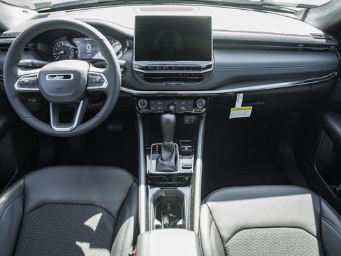New 2026 Jeep Compass Latitude AWD/4WD image 24