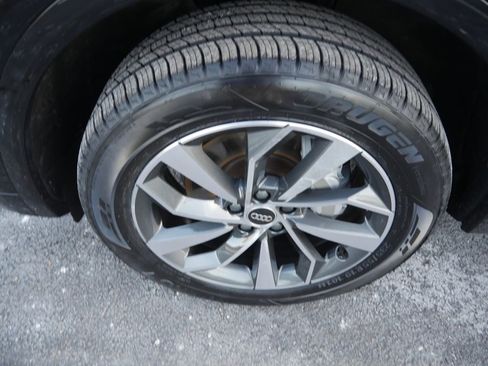 Used 2023 Audi Q5 2.0T Premium Plus w/ Premium Plus Package image 12