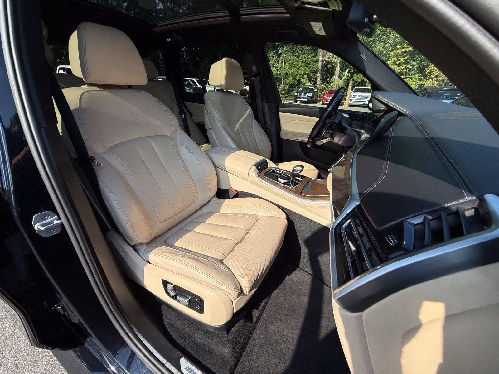 Used 2021 BMW X5 sDrive40i w/ M Sport Package RWD image 29