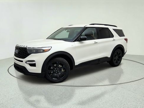 Used 2023 Ford Explorer ST-Line w/ Class IV Trailer Tow Package RWD image 1