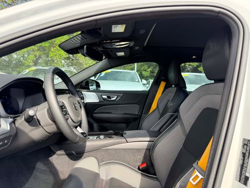 Certified 2024 Volvo V60 T8 Polestar image 11