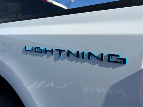 Used 2025 Ford F150 Lightning Flash AWD/4WD image 32