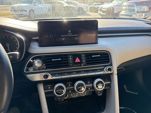 Used 2022 Genesis G70 3.3T w/ Sport Prestige Package image 18