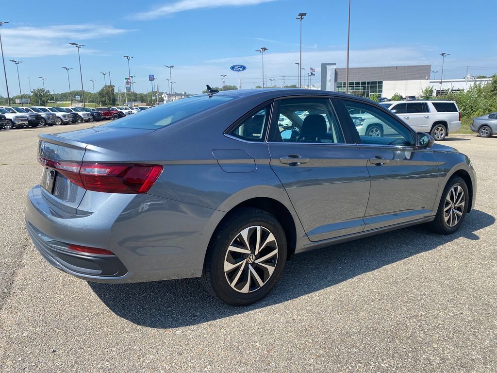 Used 2025 Volkswagen Jetta S FWD image 6