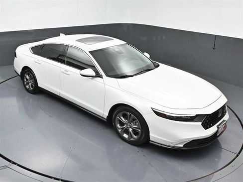 Used 2024 Honda Accord EX image 36