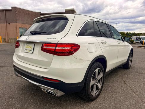 Used 2018 Mercedes-Benz GLC 300 4MATIC image 7