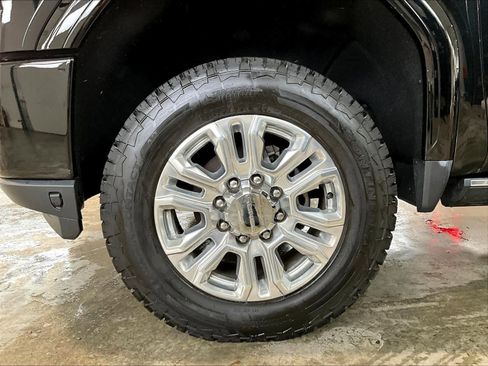 Used 2023 GMC Sierra 2500 Denali w/ Denali Ultimate Package image 7