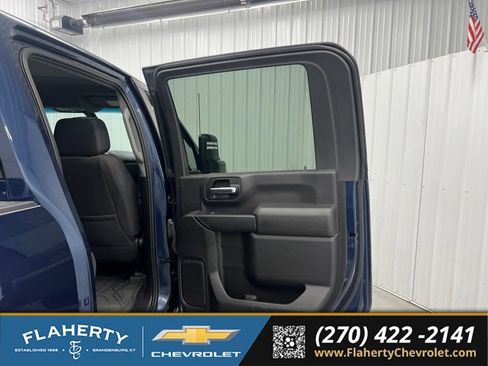 Used 2023 Chevrolet Silverado 2500 LT w/ Convenience Package AWD/4WD image 12