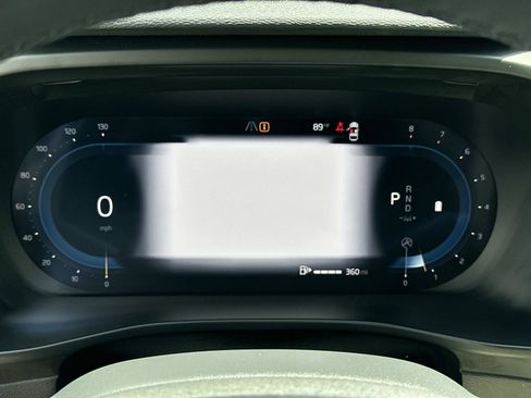 Certified 2025 Volvo XC40 B5 Ultra w/ Climate Package image 10