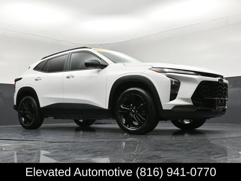 Used 2025 Chevrolet Trax ACTIV w/ Driver Confidence Package FWD image 26