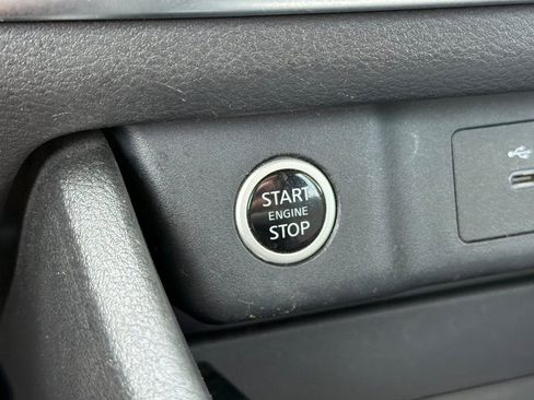 Used 2023 Nissan Rogue SV AWD/4WD image 24