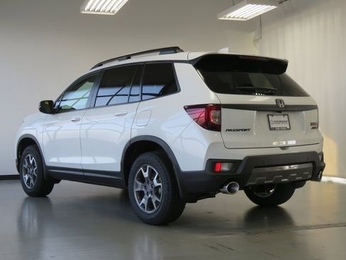 Used 2023 Honda Passport TrailSport image 15