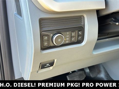 New 2026 Ford F250 XLT w/ XLT Premium Package image 10