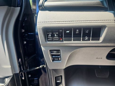 Used 2018 Honda Odyssey EX-L image 13