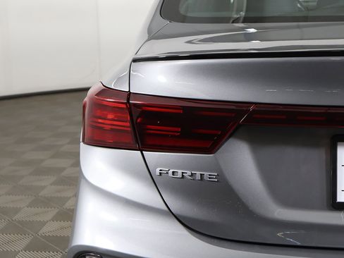 Used 2022 Kia Forte GT-Line w/ GT-Line Premium Package image 16