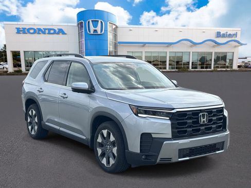 Used 2026 Honda Pilot Touring image 7