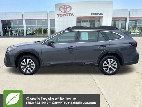 Used 2025 Subaru Outback AWD/4WD image 3