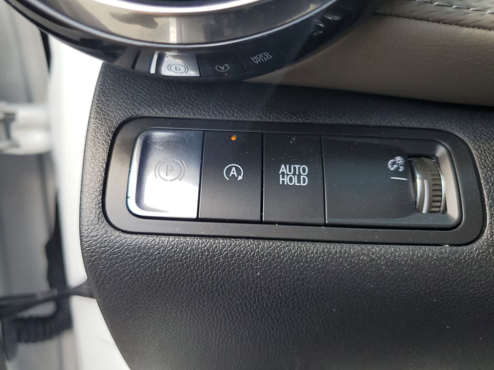 Used 2026 Chevrolet Equinox LT w/ Convenience Package II FWD image 19