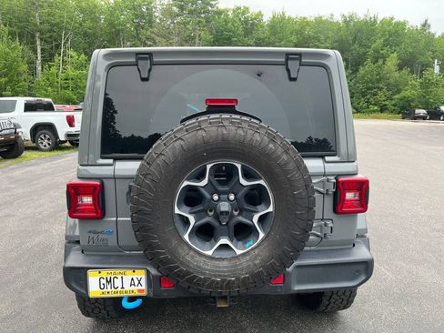 Used 2022 Jeep Wrangler Unlimited Rubicon 4xe w/ Cold Weather Group AWD/4WD image 4