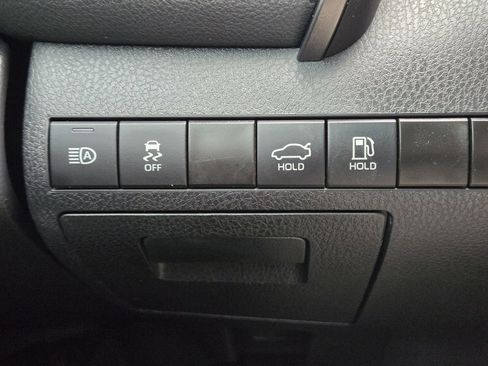 Used 2024 Toyota Camry SE image 24