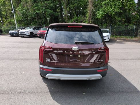 Used 2020 Kia Telluride LX AWD/4WD image 4