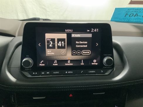 Used 2021 Nissan Rogue SV w/ Premium Package FWD image 24