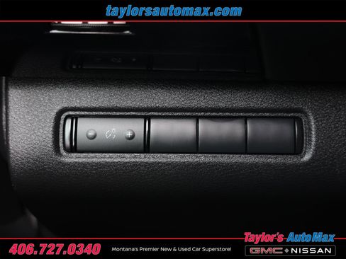 Used 2024 Nissan Pathfinder S image 26